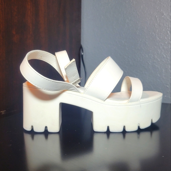 Nasty Gal Shoes - NASTY GAL. com Platform Sandals Size 7